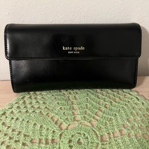 PRE-LOVED Kate Spade Black Wallet